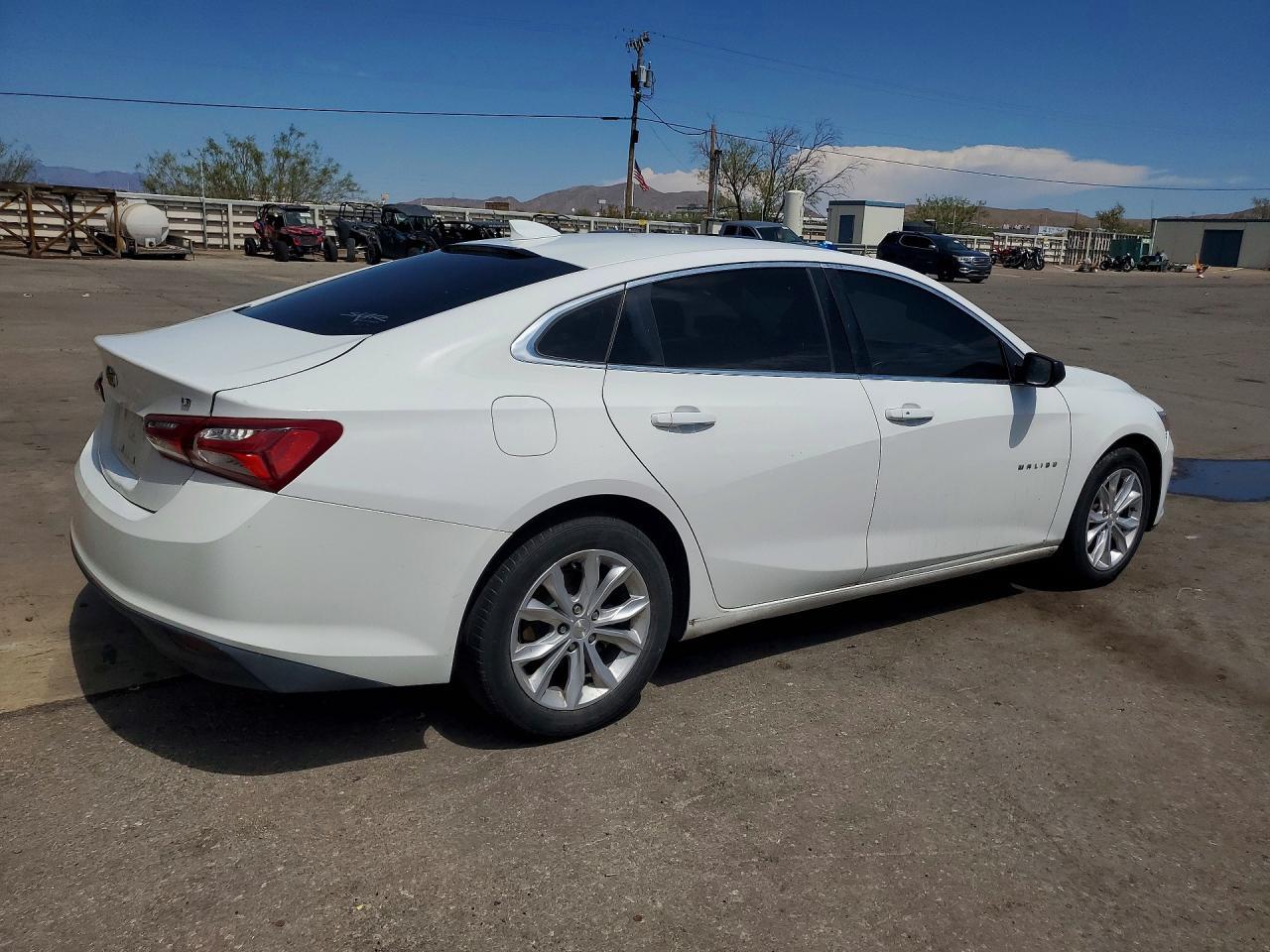 2020 Chevrolet Malibu Lt - Image 3