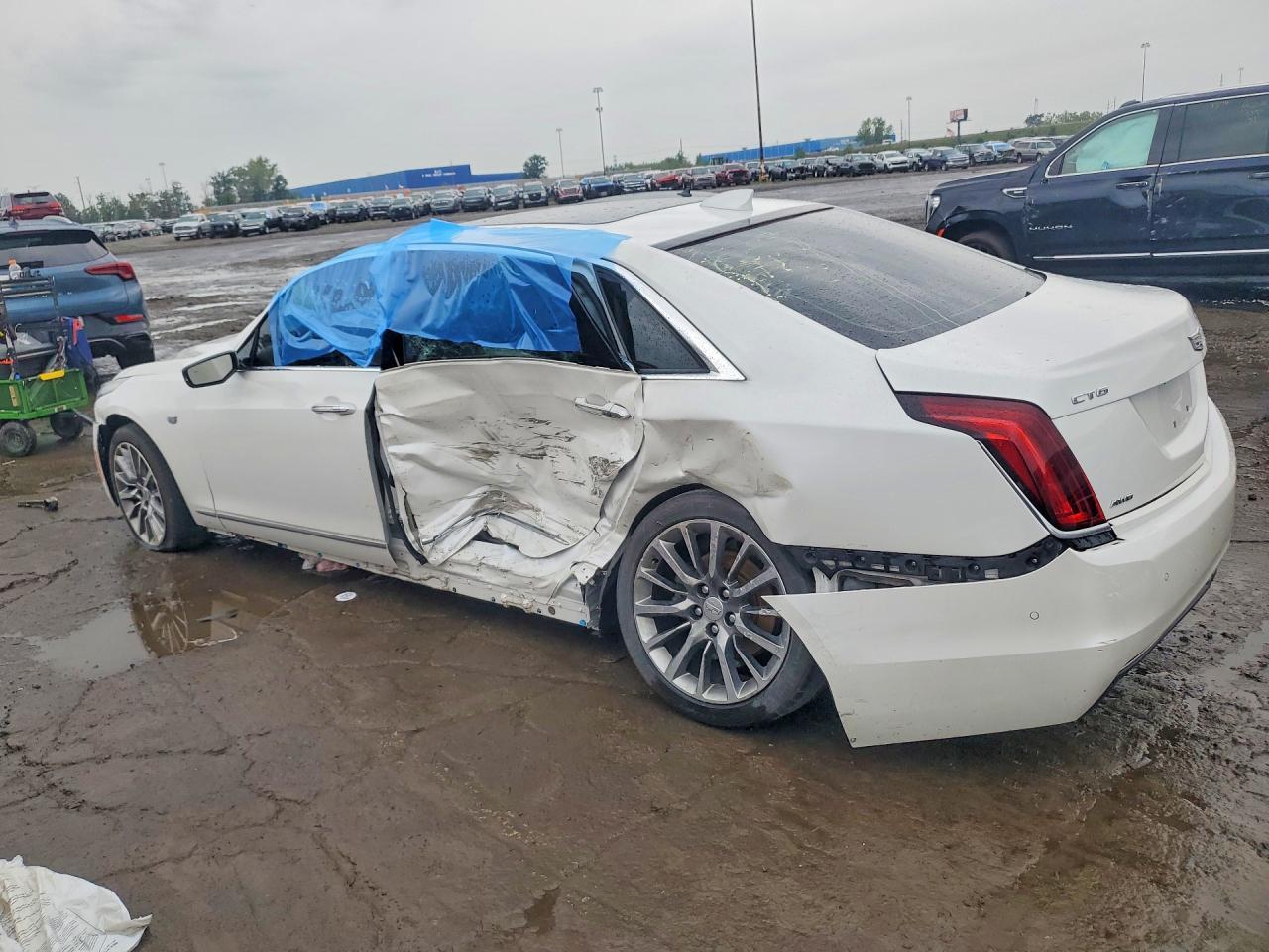 2018 Cadillac Ct6 Luxury - Image 2