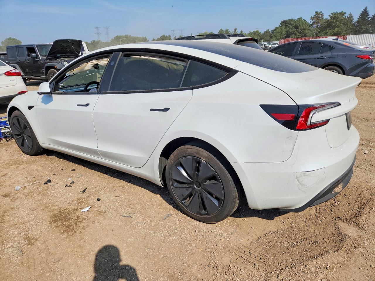 2025 Tesla Model 3 - Image 2