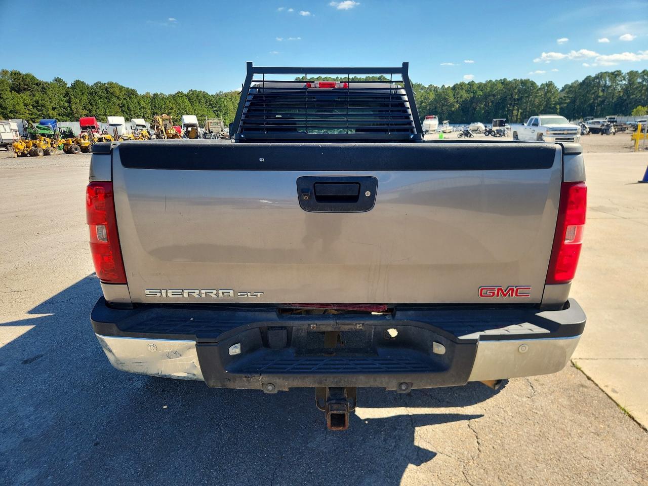 2008 GMC Sierra K3500 - Image 6