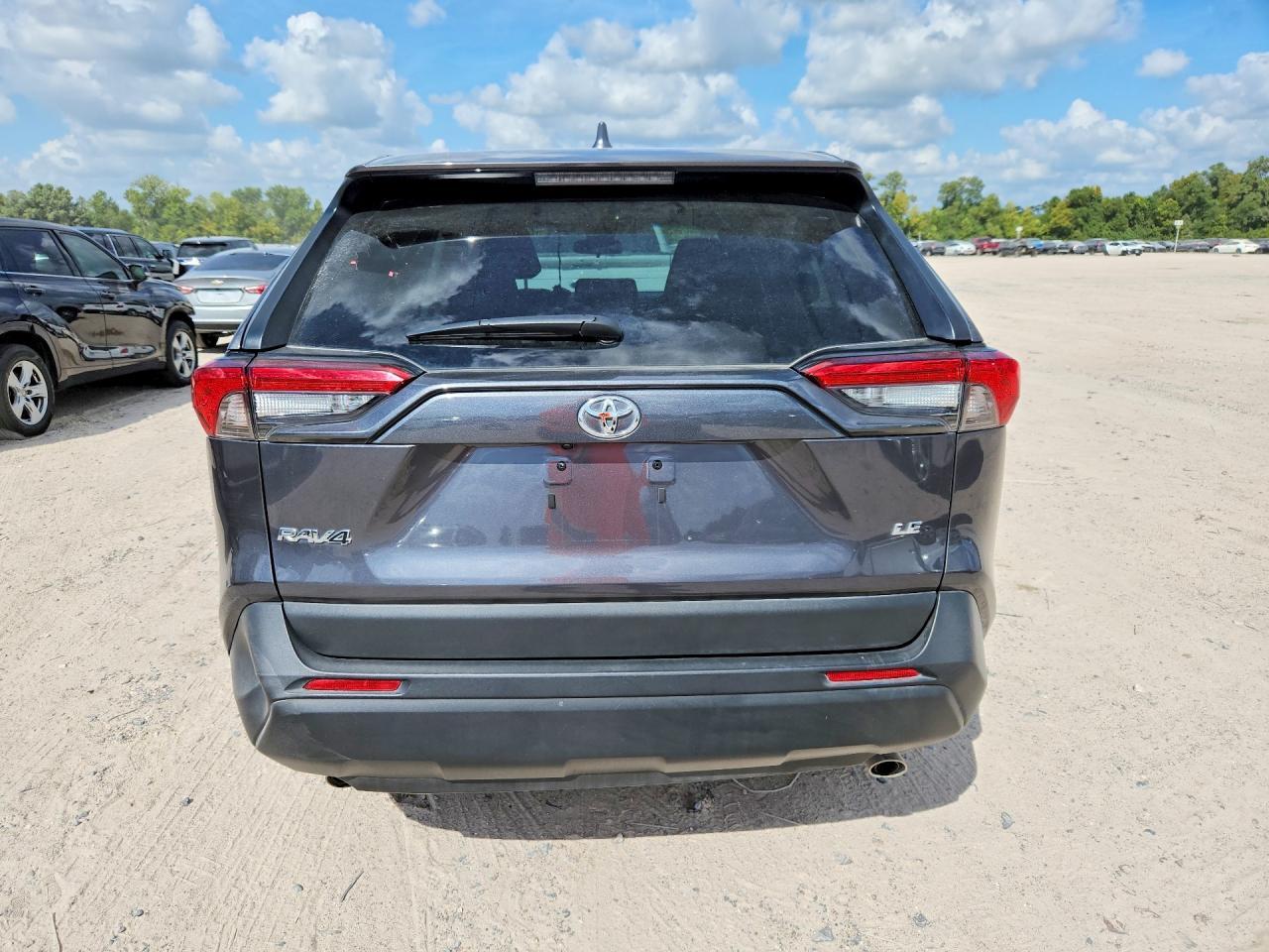 2025 Toyota Rav4 Le - Фото 6