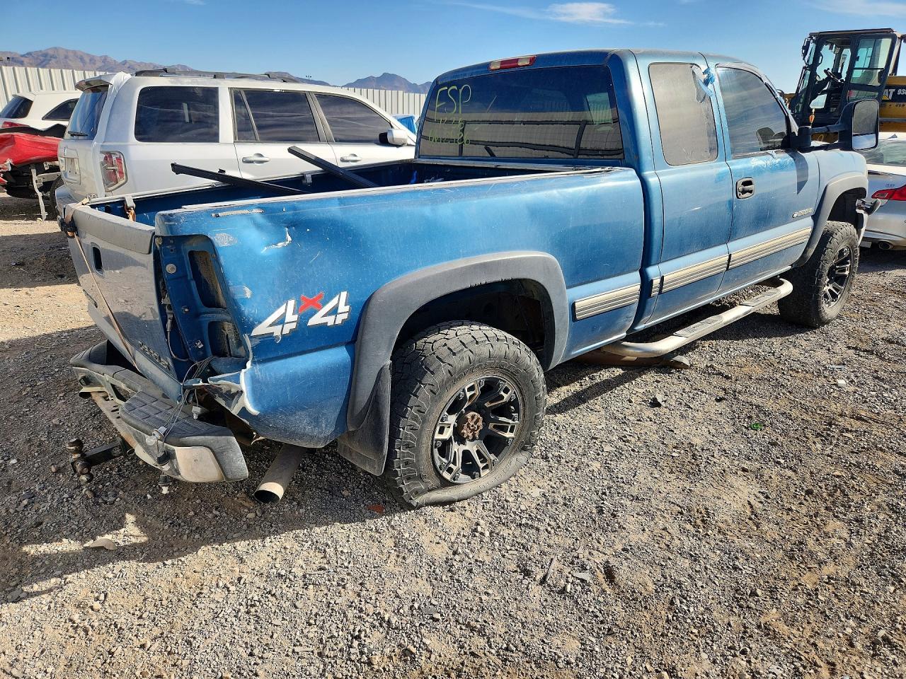 2002 Chevrolet Silverado - Image 3