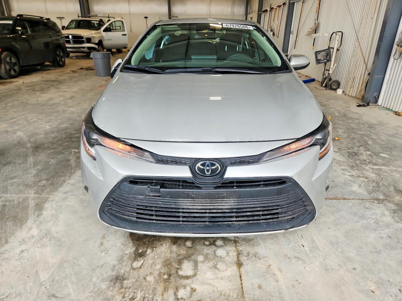 2024 Toyota Corolla Le - Image 5