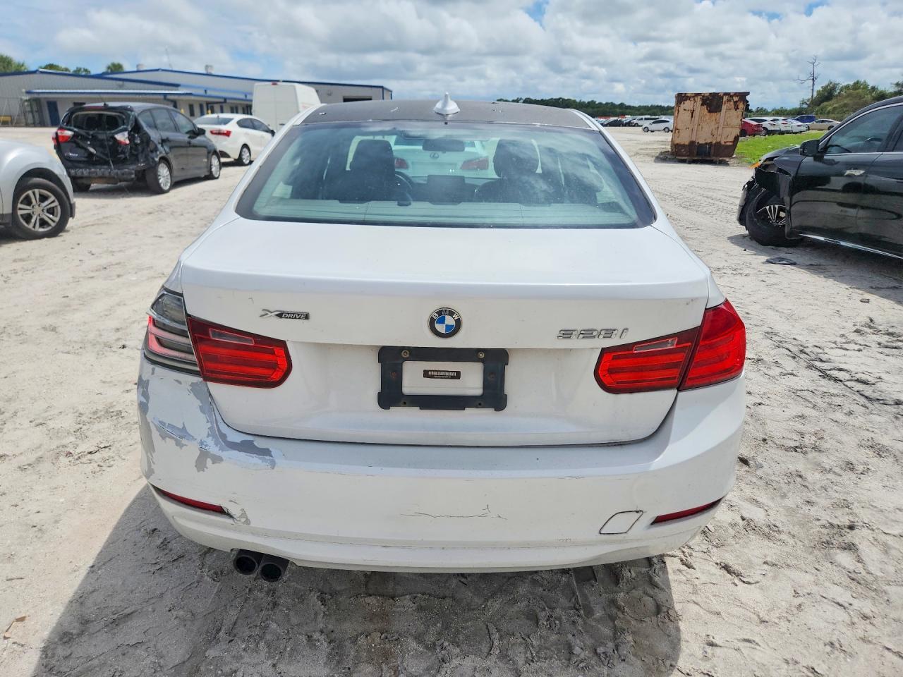 2013 BMW 328 Xi - Фото 6