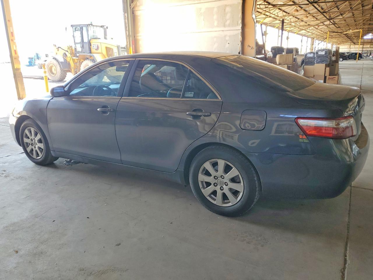 2009 Toyota Camry Hybrid - Image 2