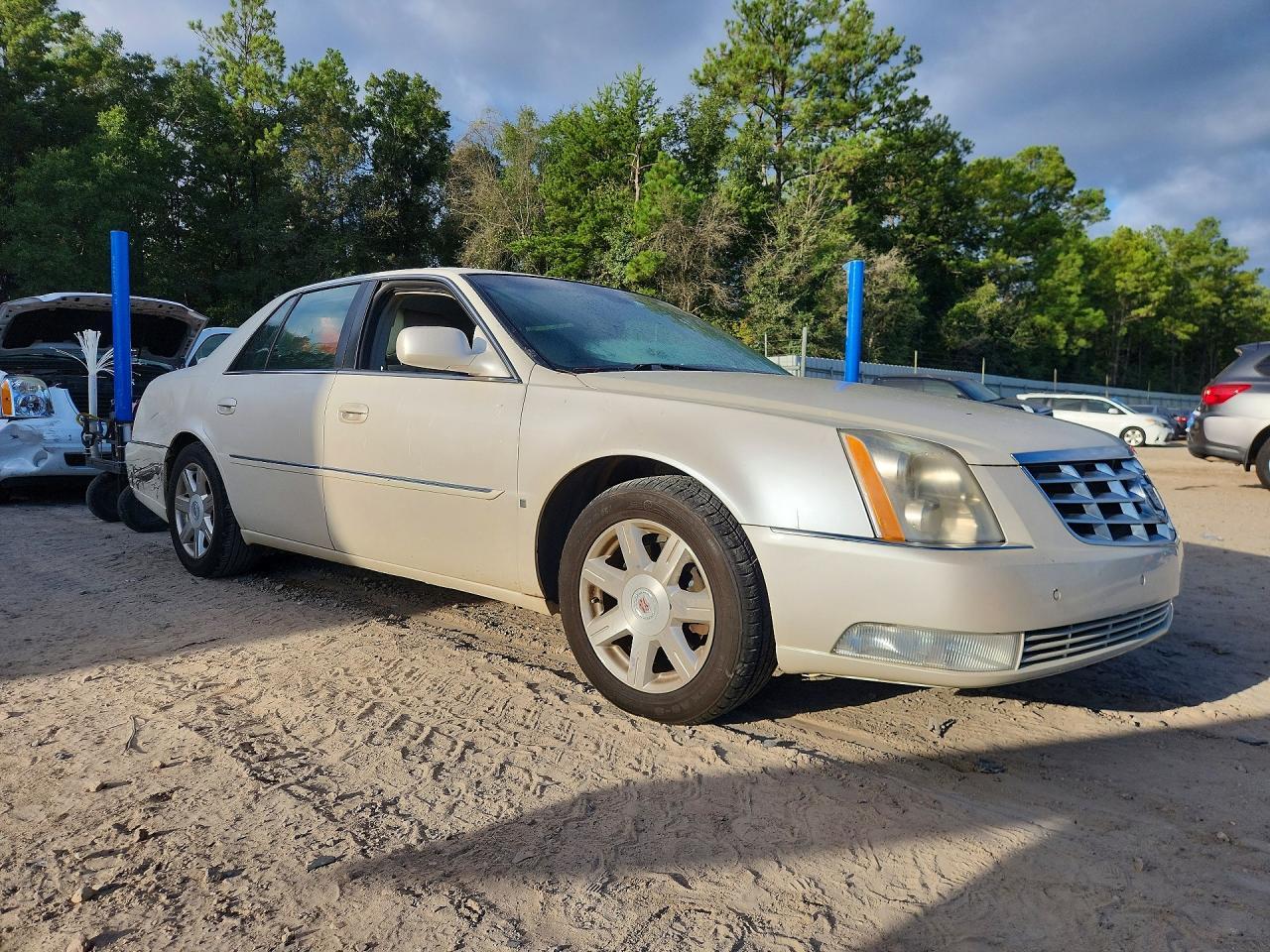 2008 Cadillac Dts - Фото 4