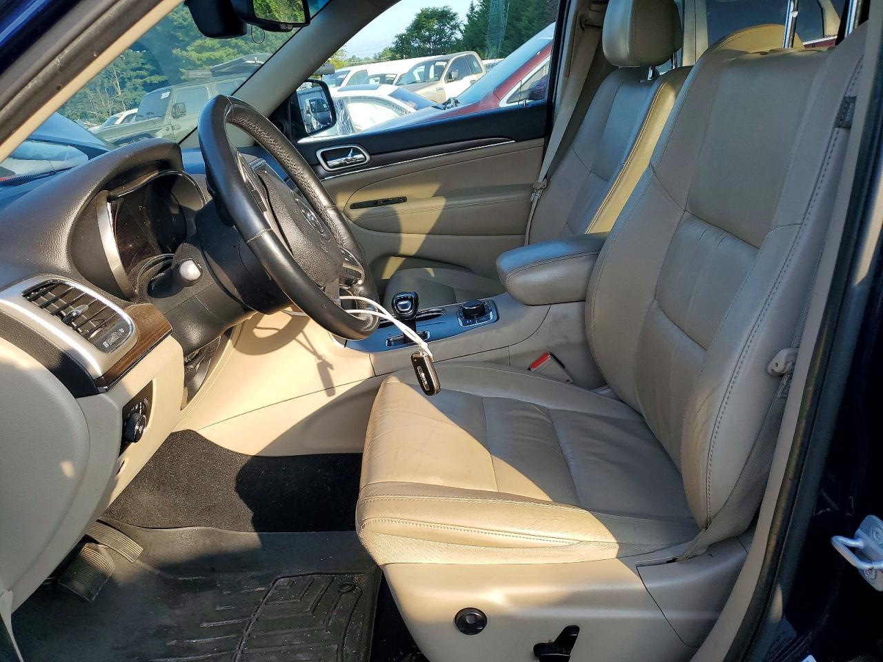2014 Jeep Grand Cherokee Limited - Image 7