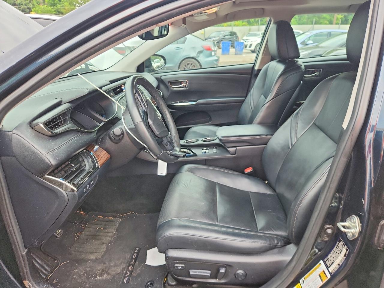 2015 Toyota Avalon Hybrid Limited - Image 7