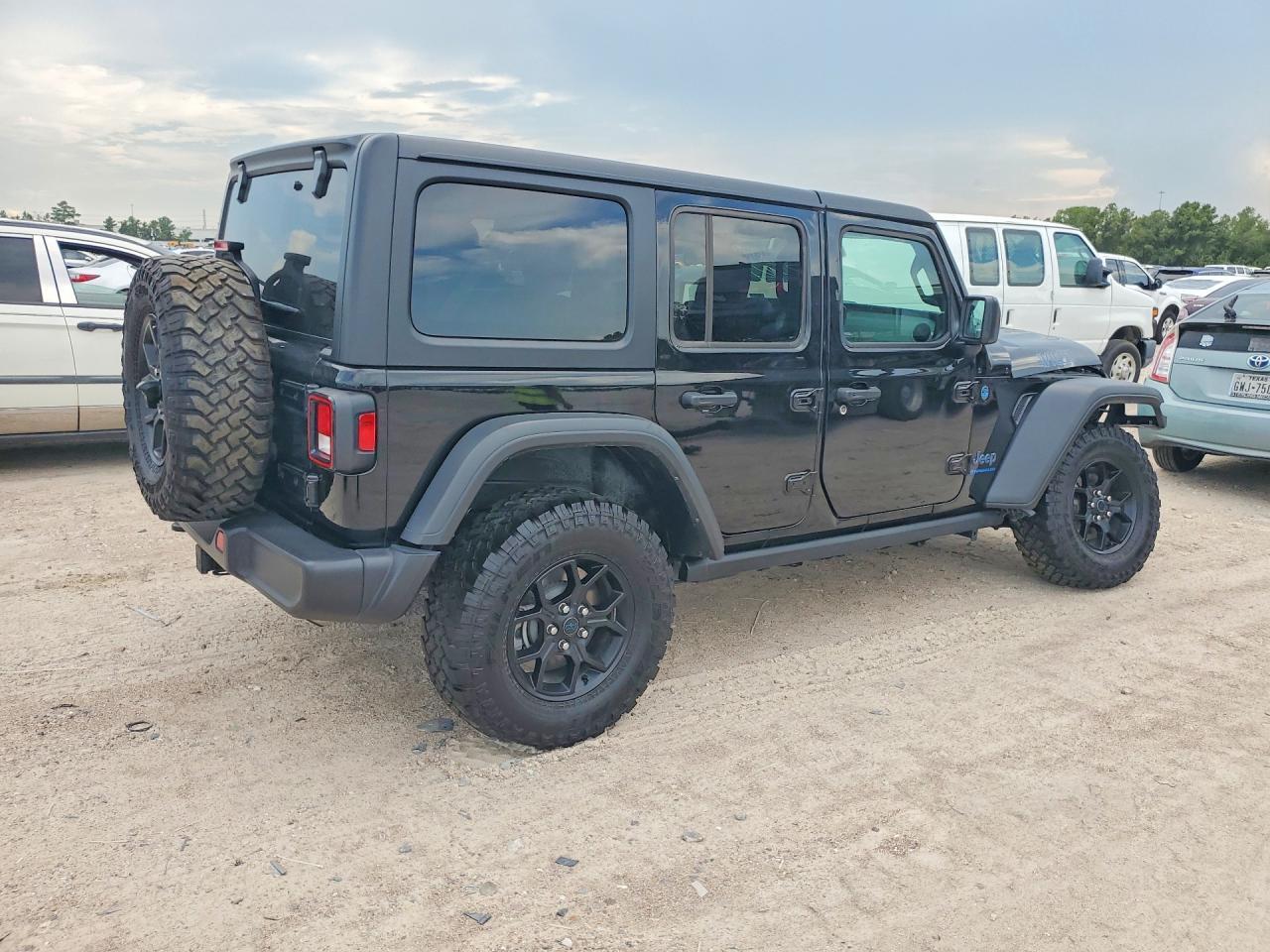 2025 Jeep Wrangler Sport 4Xe - Фото 3
