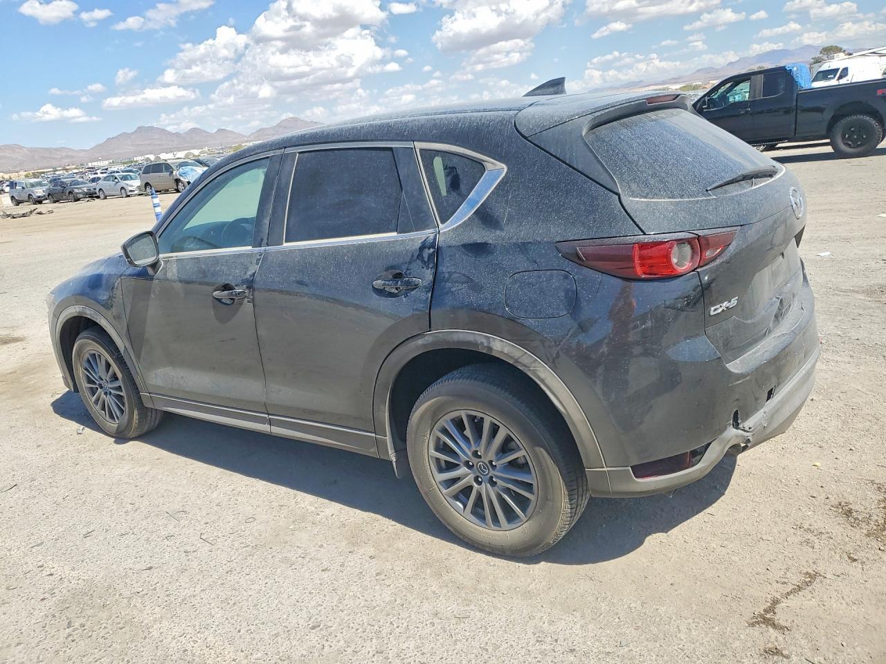 2017 Mazda Cx-5 Touring - Image 2
