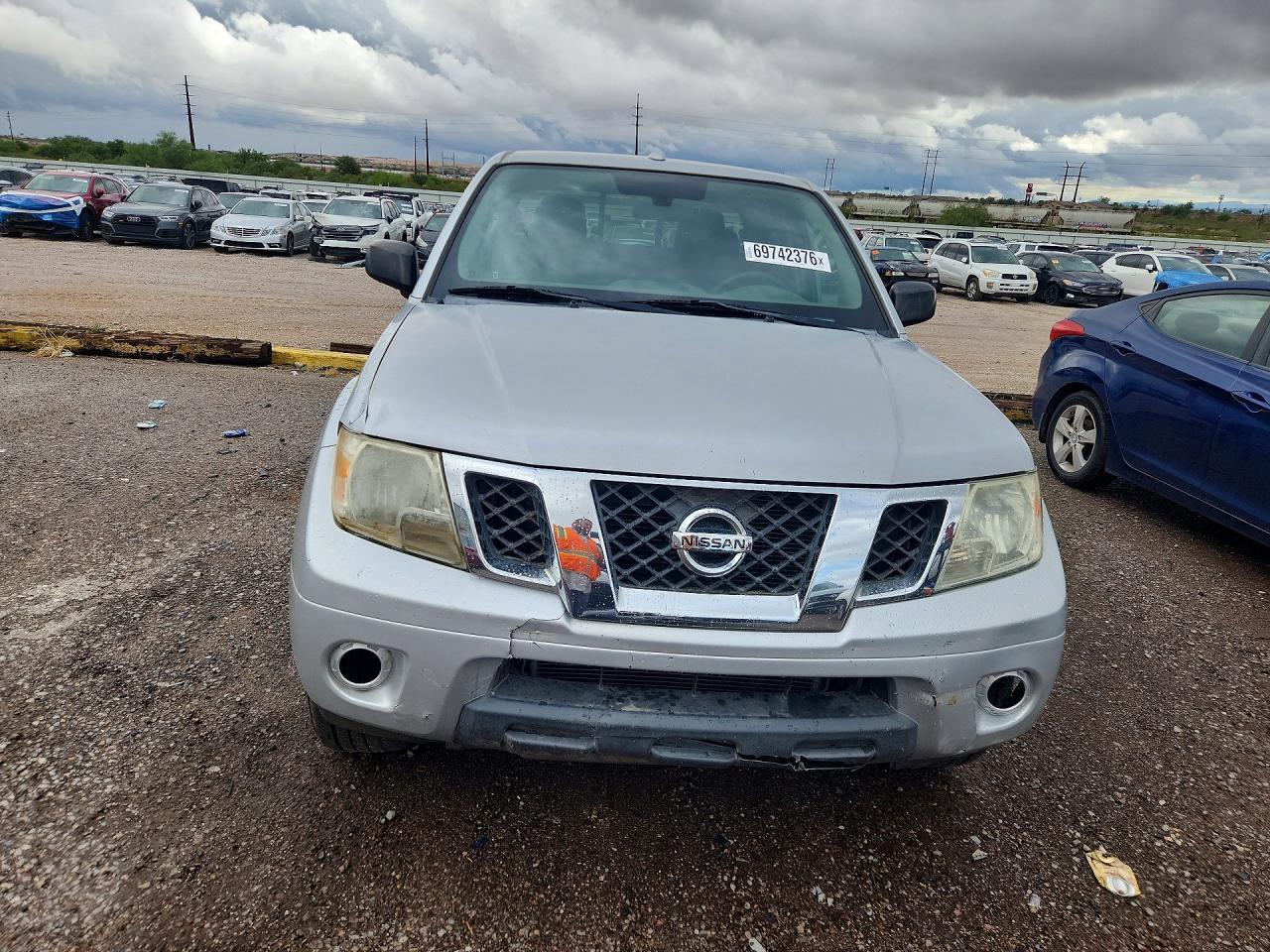 2016 Nissan Frontier Sv - Image 5