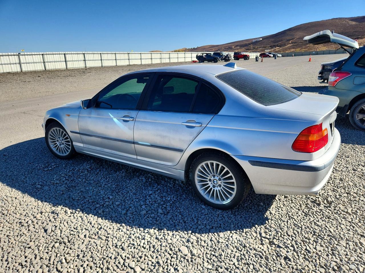 2003 BMW 325 Xi - Фото 2