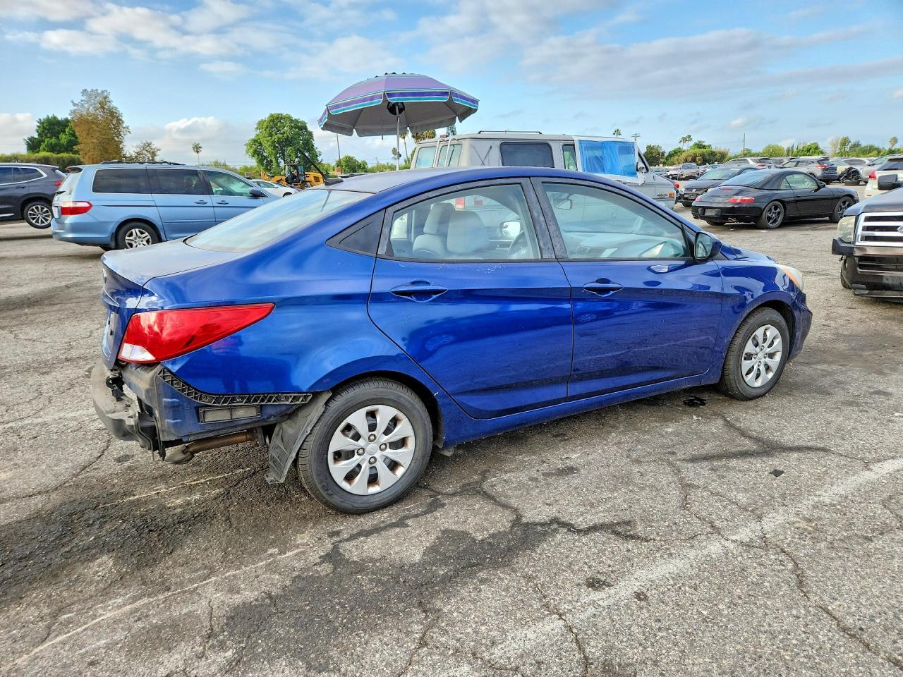 2015 Hyundai Accent Gls - Фото 3