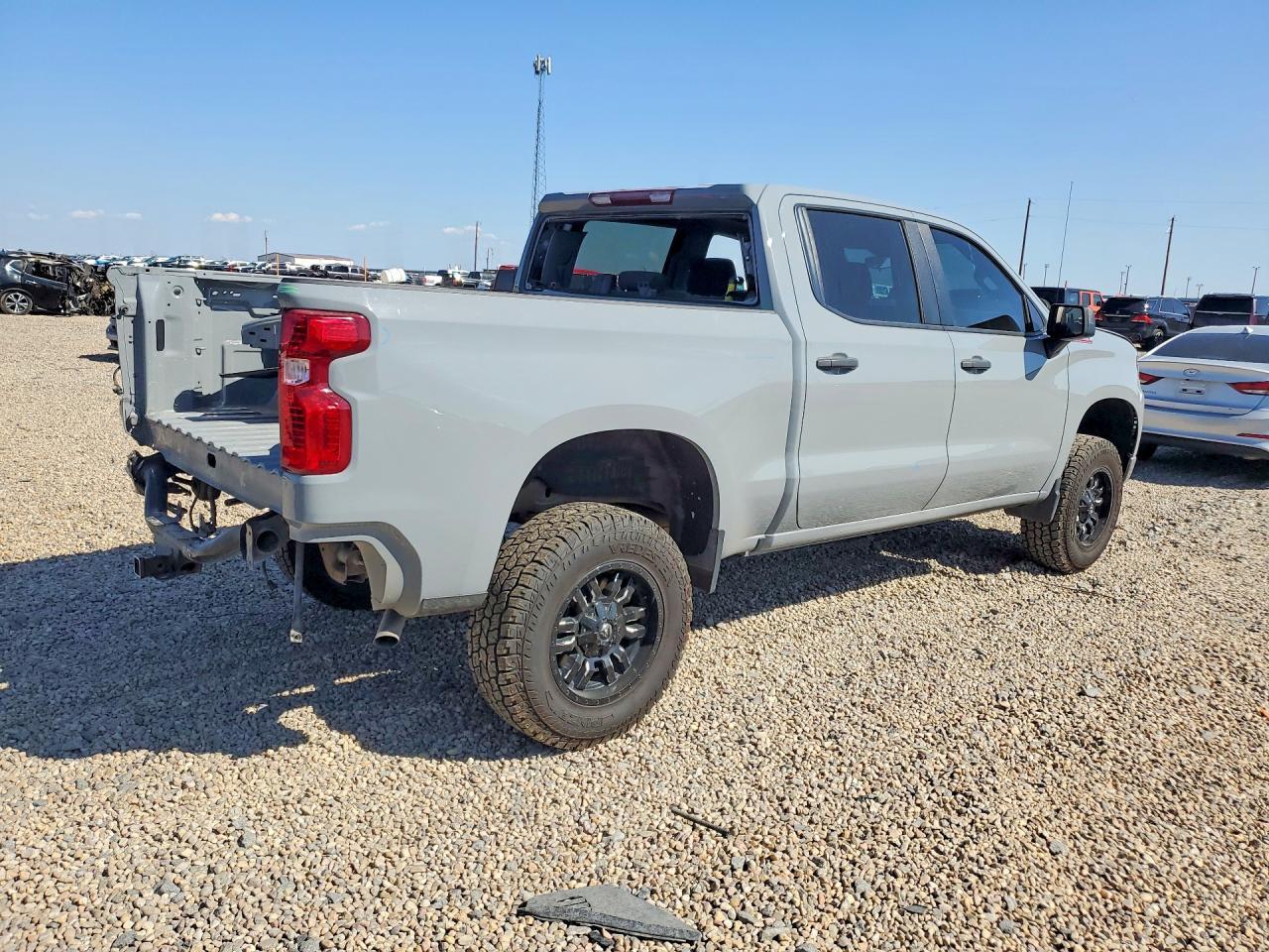 2024 Chevrolet Silverado K1500 - Image 3