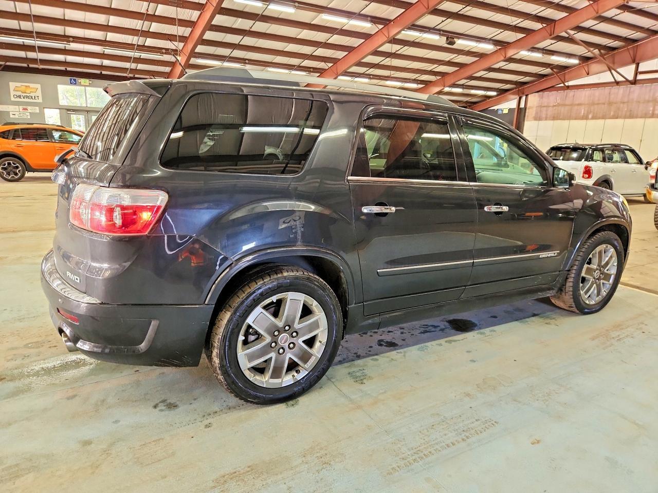 2011 GMC Acadia Denali - Фото 3