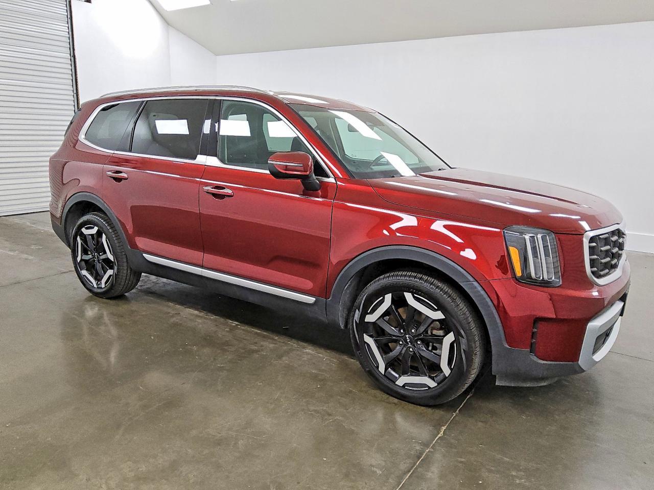 2024 Kia Telluride S - Image 4