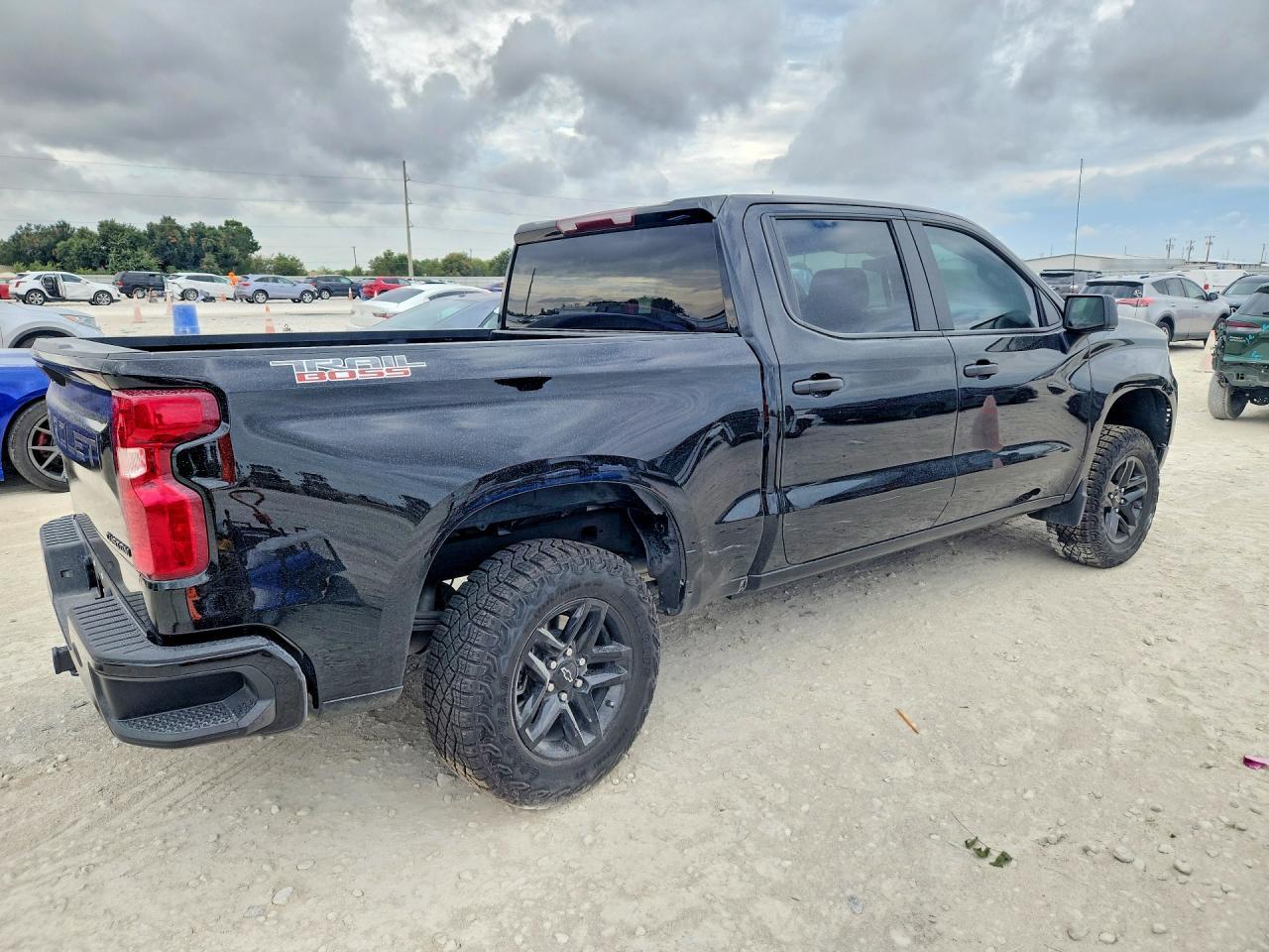 2026 Chevrolet Silverado K1500 Trail Boss Custom - Фото 3