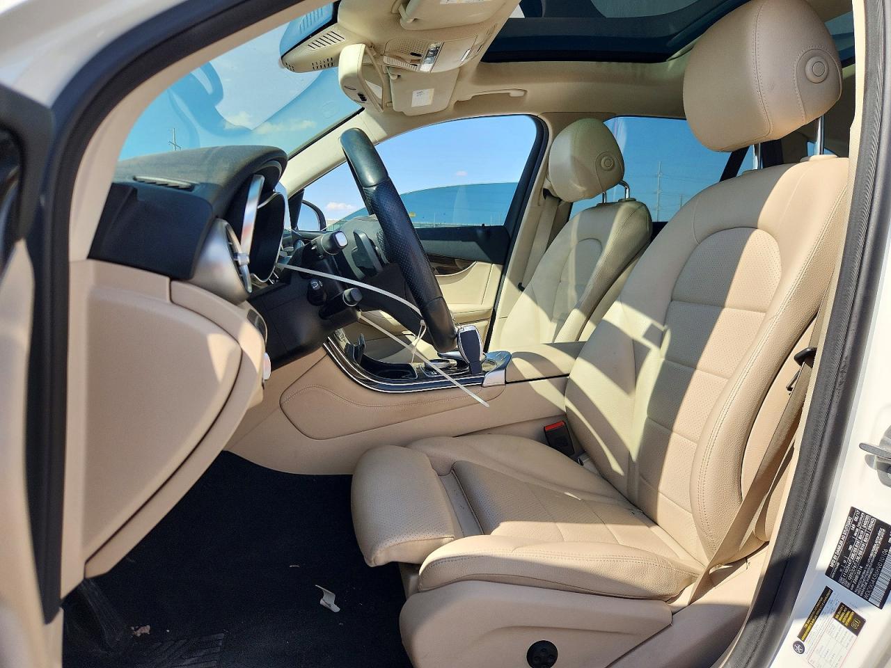 2017 Mercedes-Benz Glc 300 4Matic - Image 7