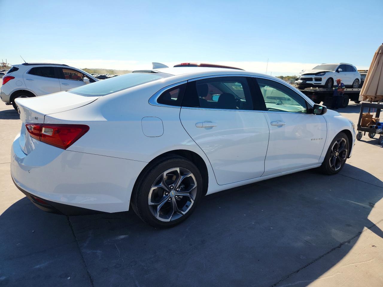 2023 Chevrolet Malibu Lt - Фото 3