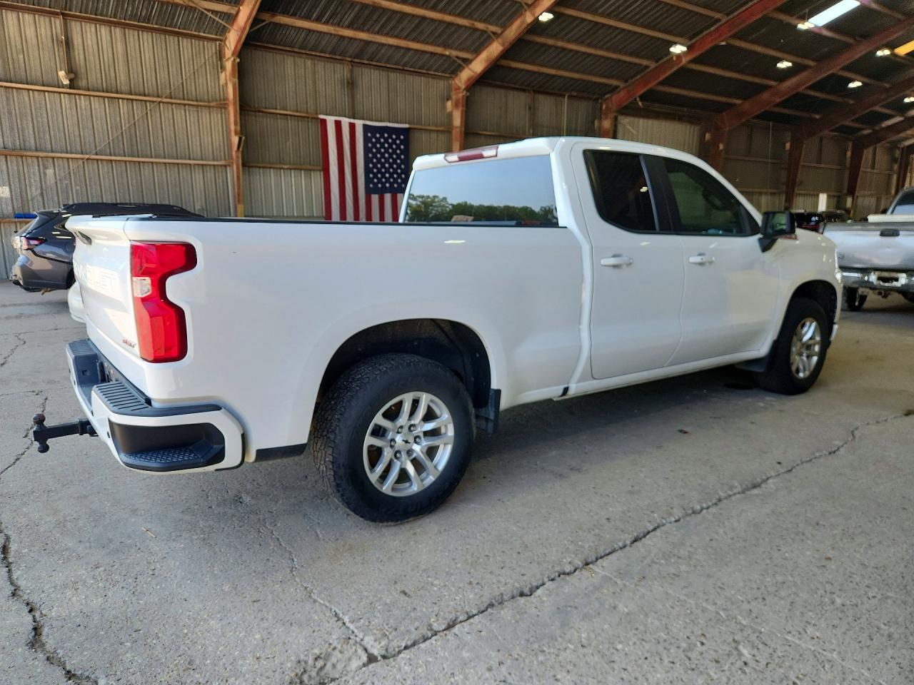 2020 Chevrolet Silverado K1500 Rst - Image 3