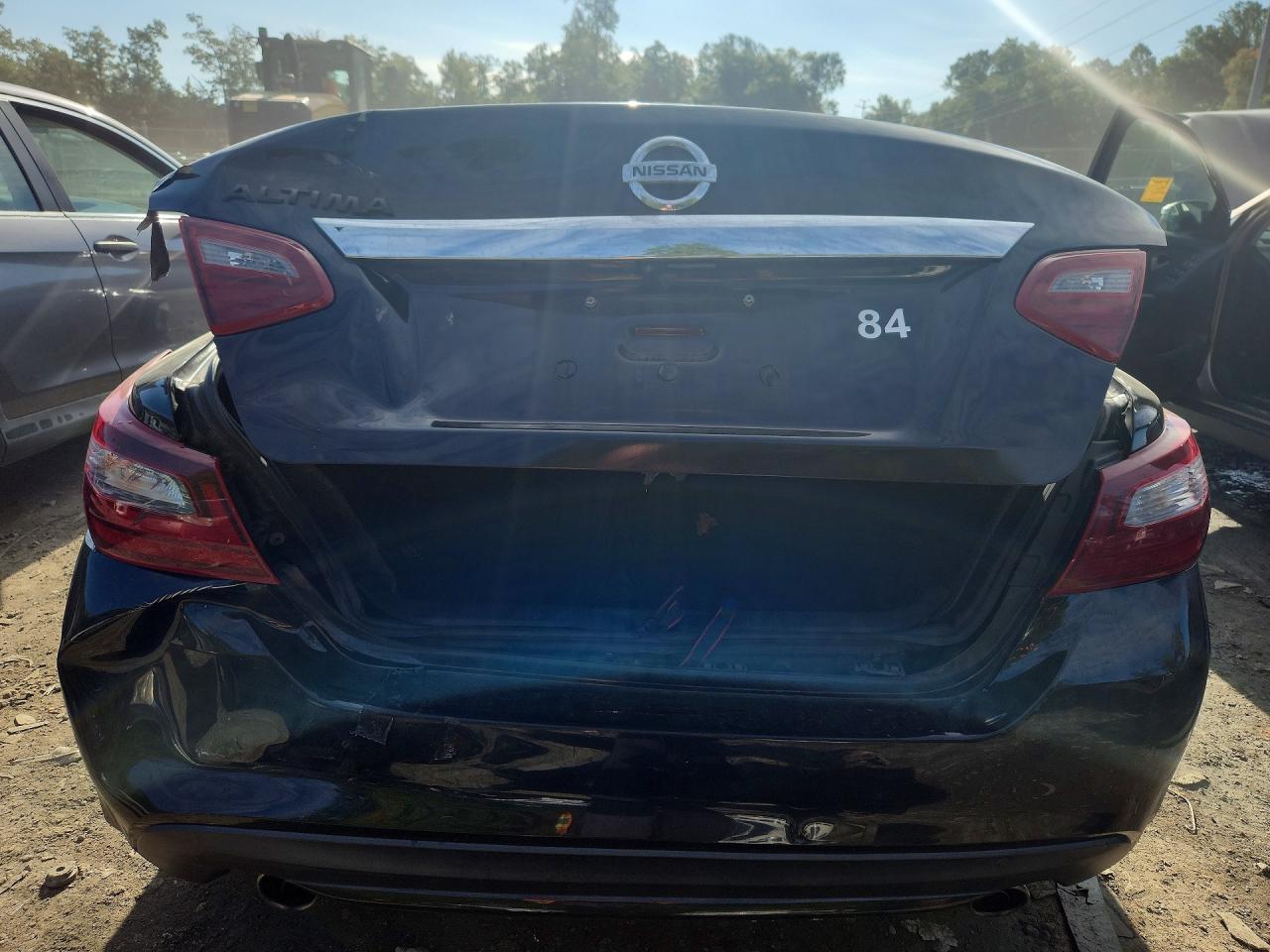 2018 Nissan Altima 2.5 Sr - Image 6