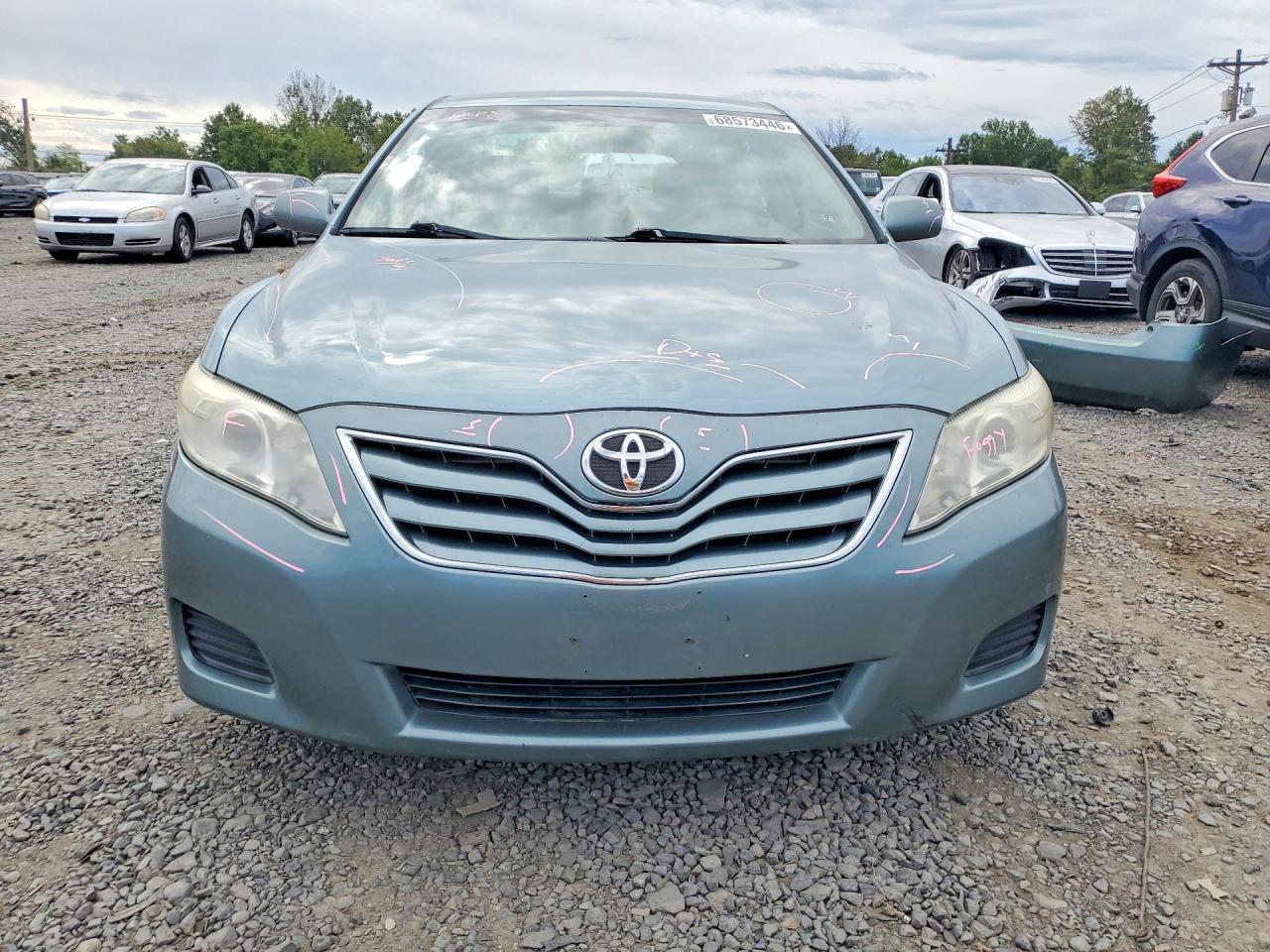 2011 Toyota Camry Le - Image 5