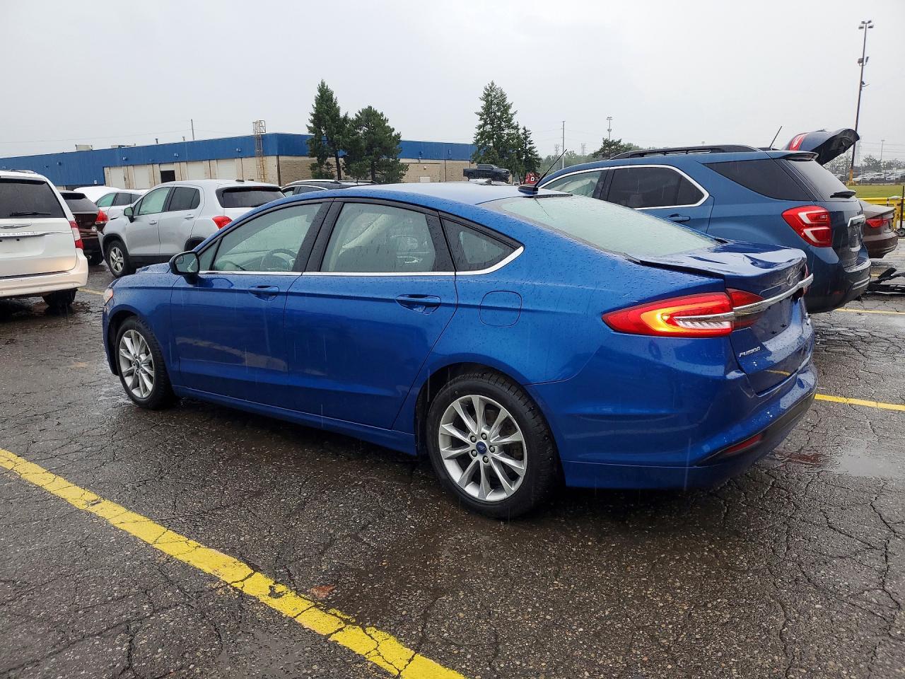 2017 Ford Fusion Se - Фото 2