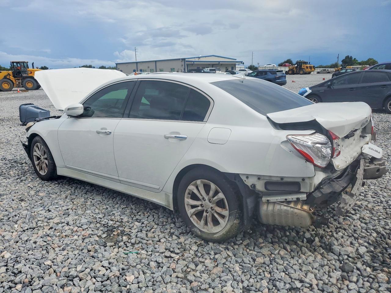 2013 Hyundai Genesis 3.8L - Image 2