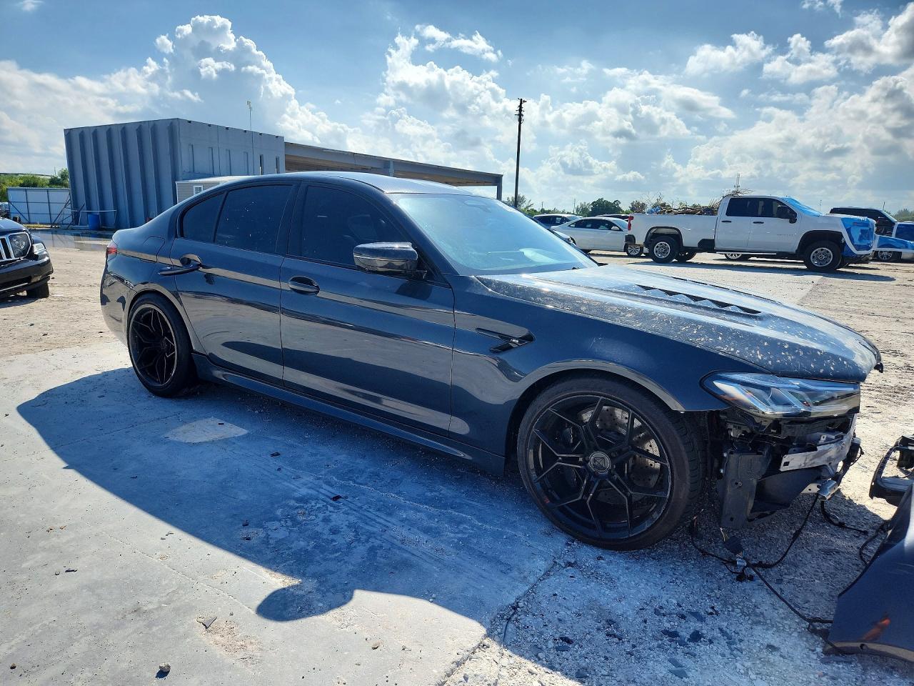 2021 BMW M5 - Фото 4