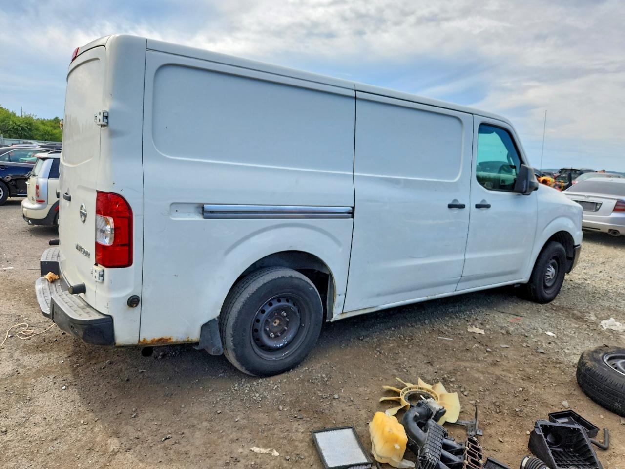 2015 Nissan Nv 1500 S - Фото 3