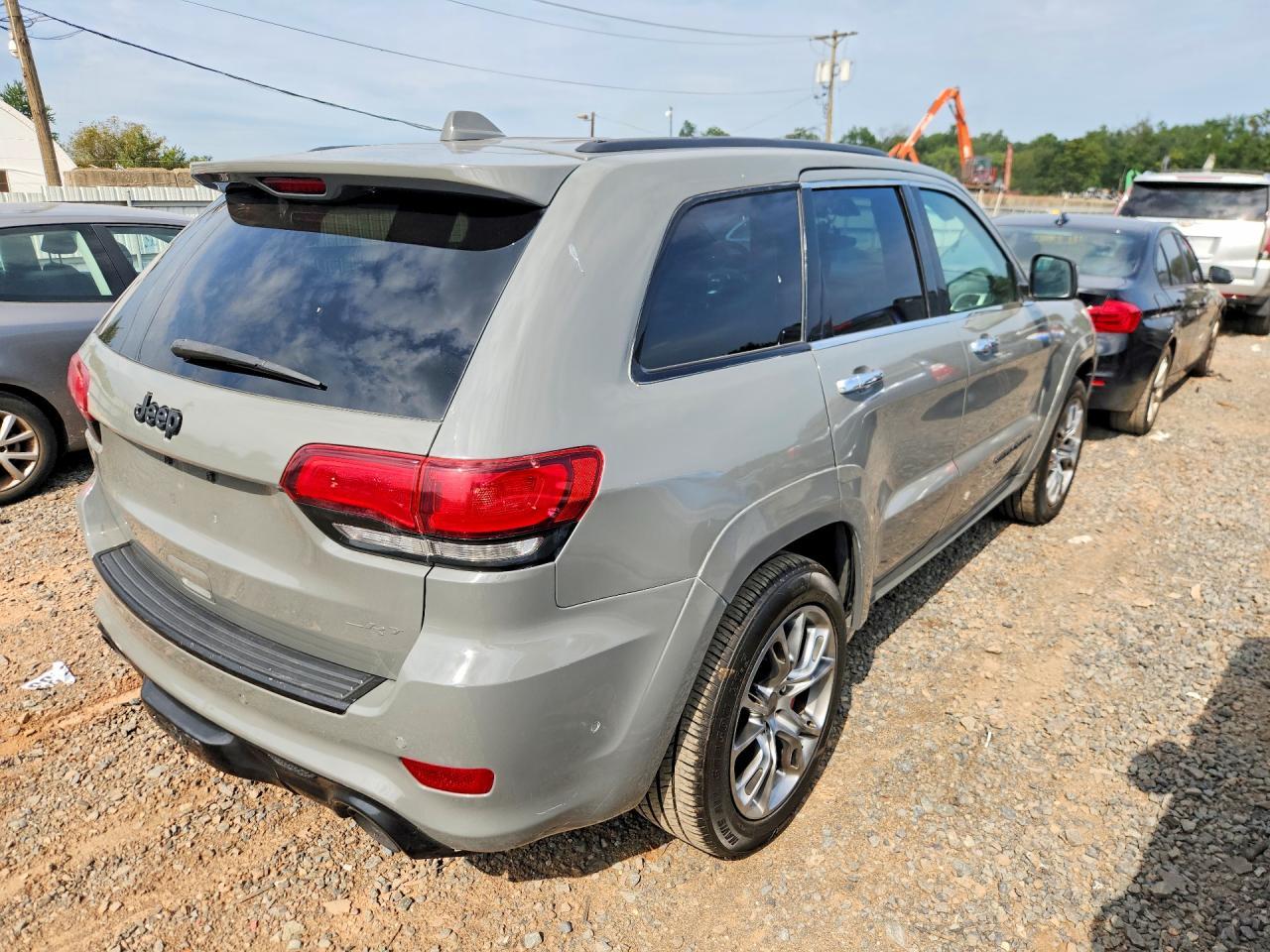 2020 Jeep Grand Cherokee Srt-8 - Фото 3