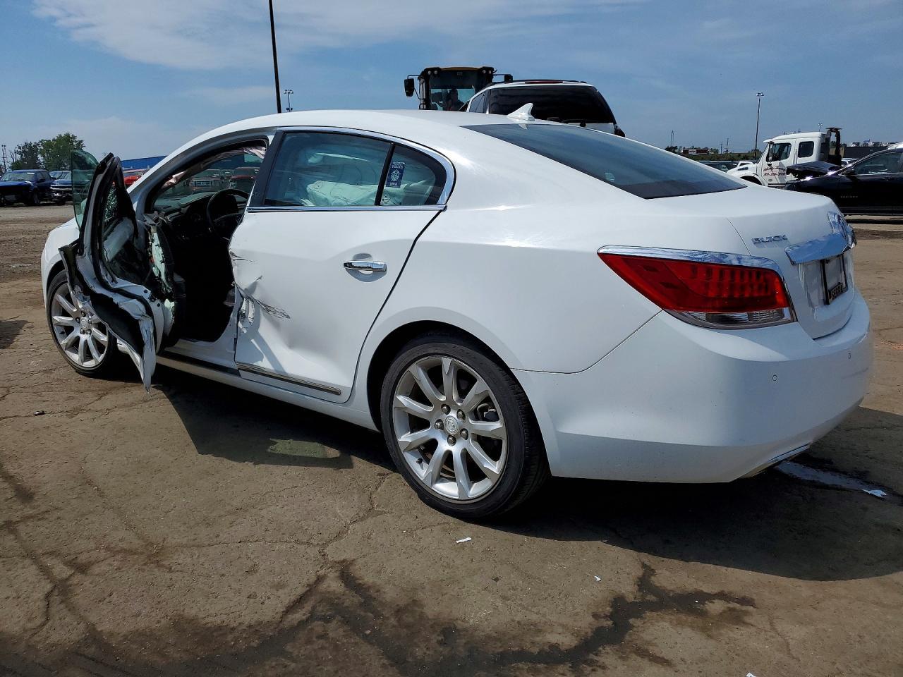 2013 Buick Lacrosse Touring - Фото 2