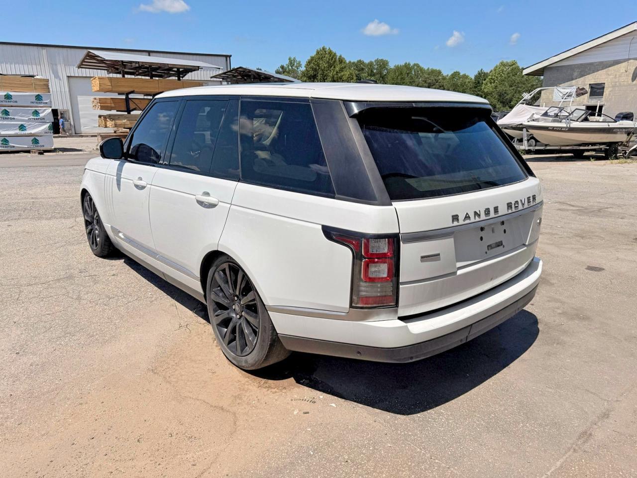 2014 Land Rover Range Rover Supercharged - Image 3