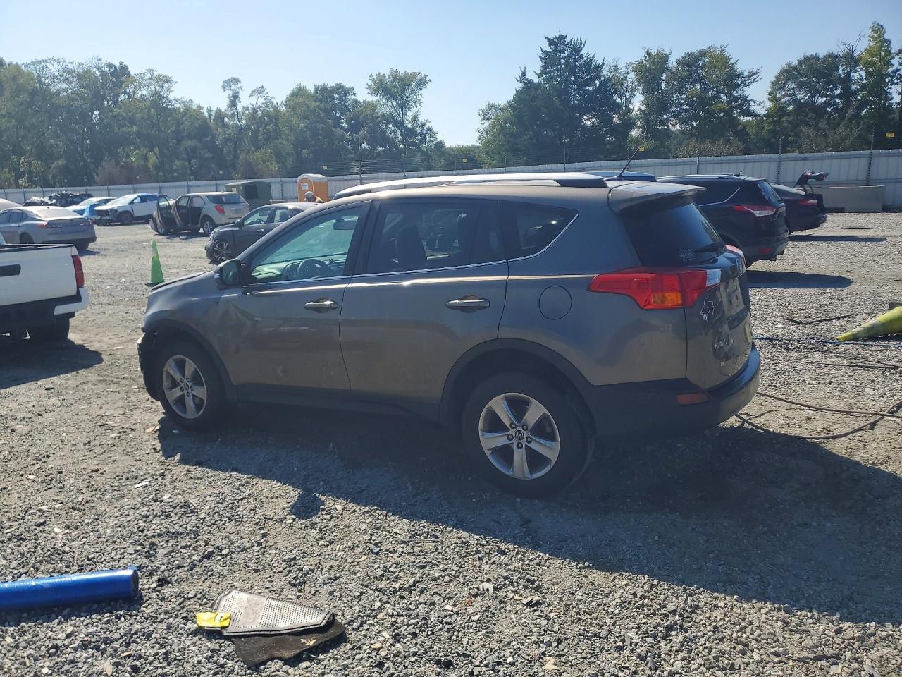 2015 Toyota Rav4 Xle - Фото 2