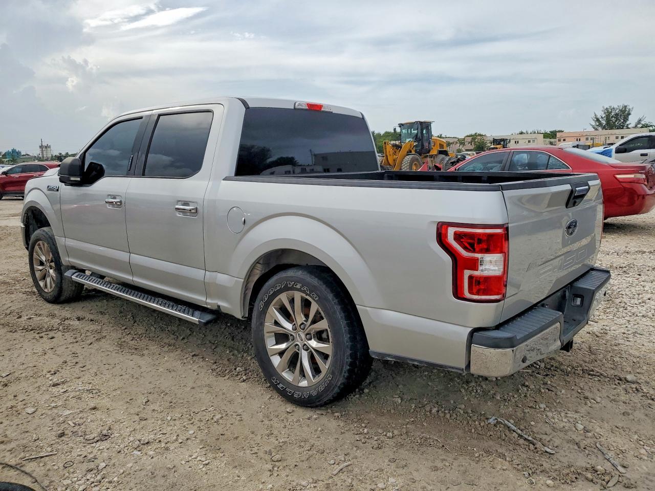 2018 Ford F150 Supercrew - Фото 2