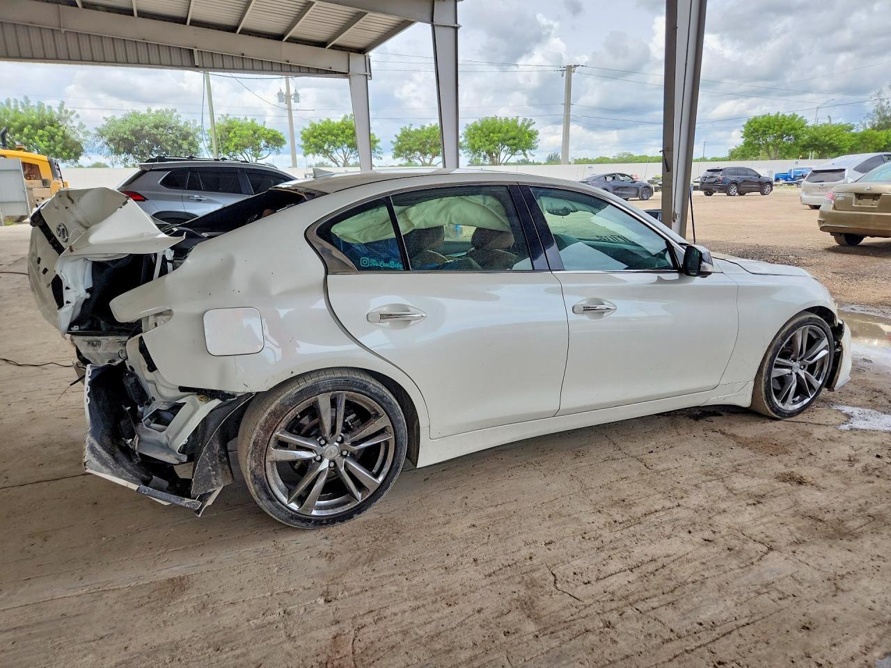2021 Infiniti Q50 Signature Edition - Фото 3