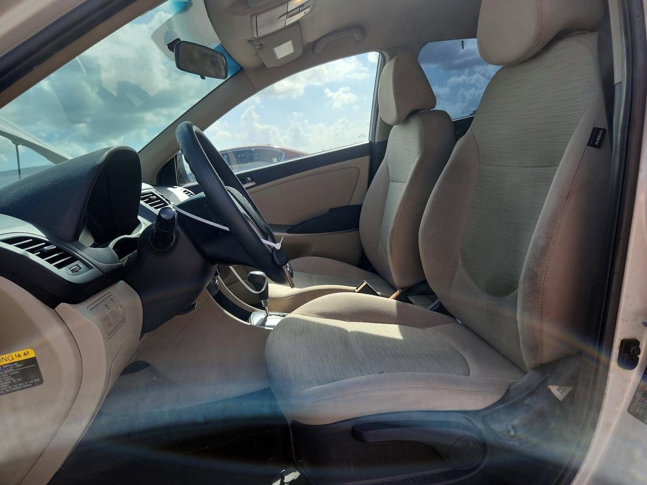 2016 Hyundai Accent Se - Фото 7
