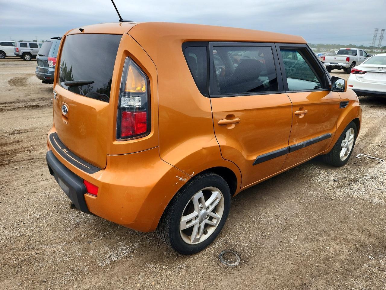2011 Kia Soul + - Фото 3