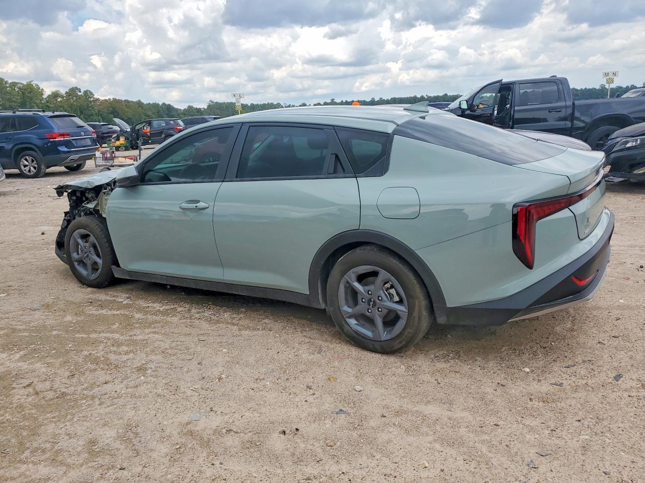 2026 Kia K4 Lx - Image 2