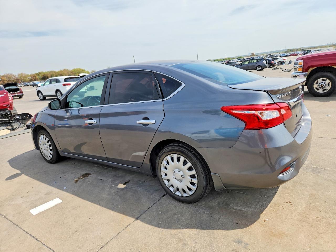 2018 Nissan Sentra S - Фото 2