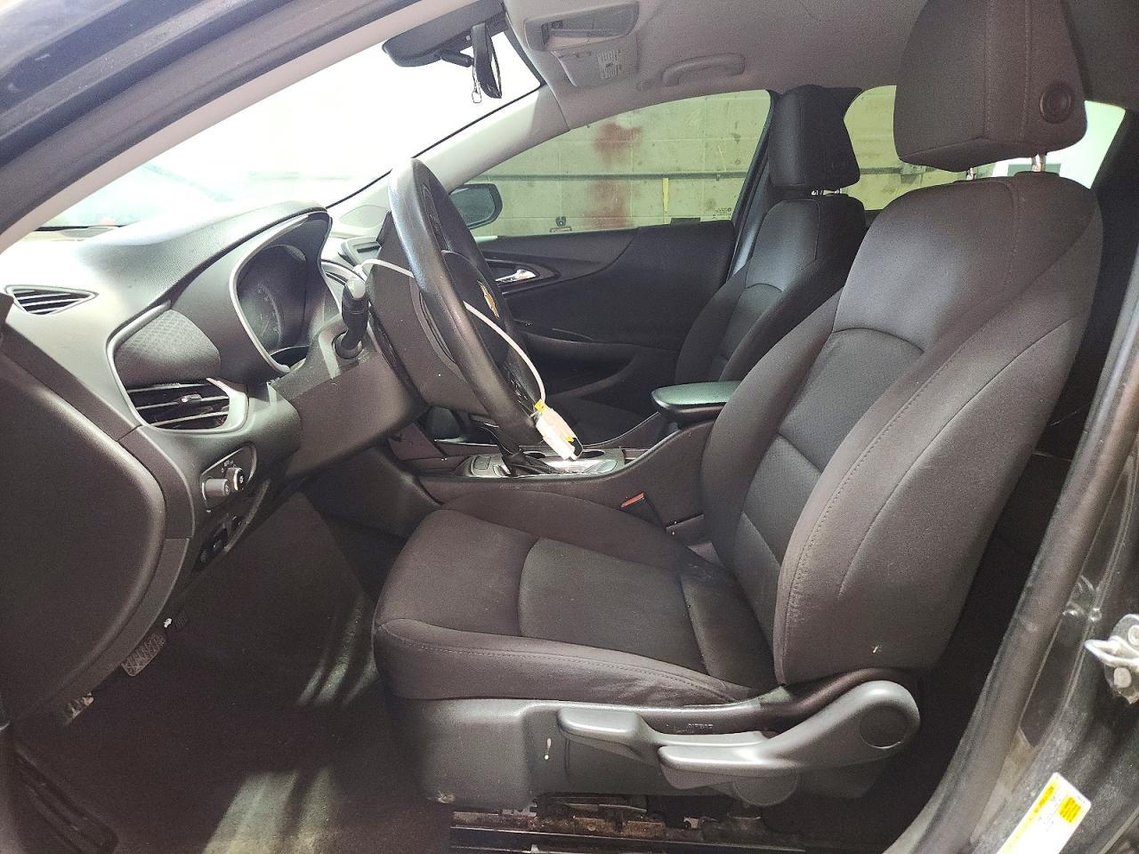 2017 Chevrolet Malibu Ls - Фото 7