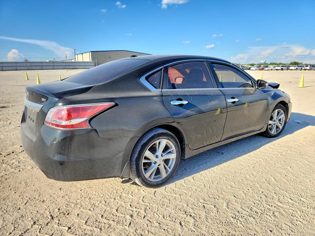 2015 Nissan Altima 2.5 Sv - Image 3