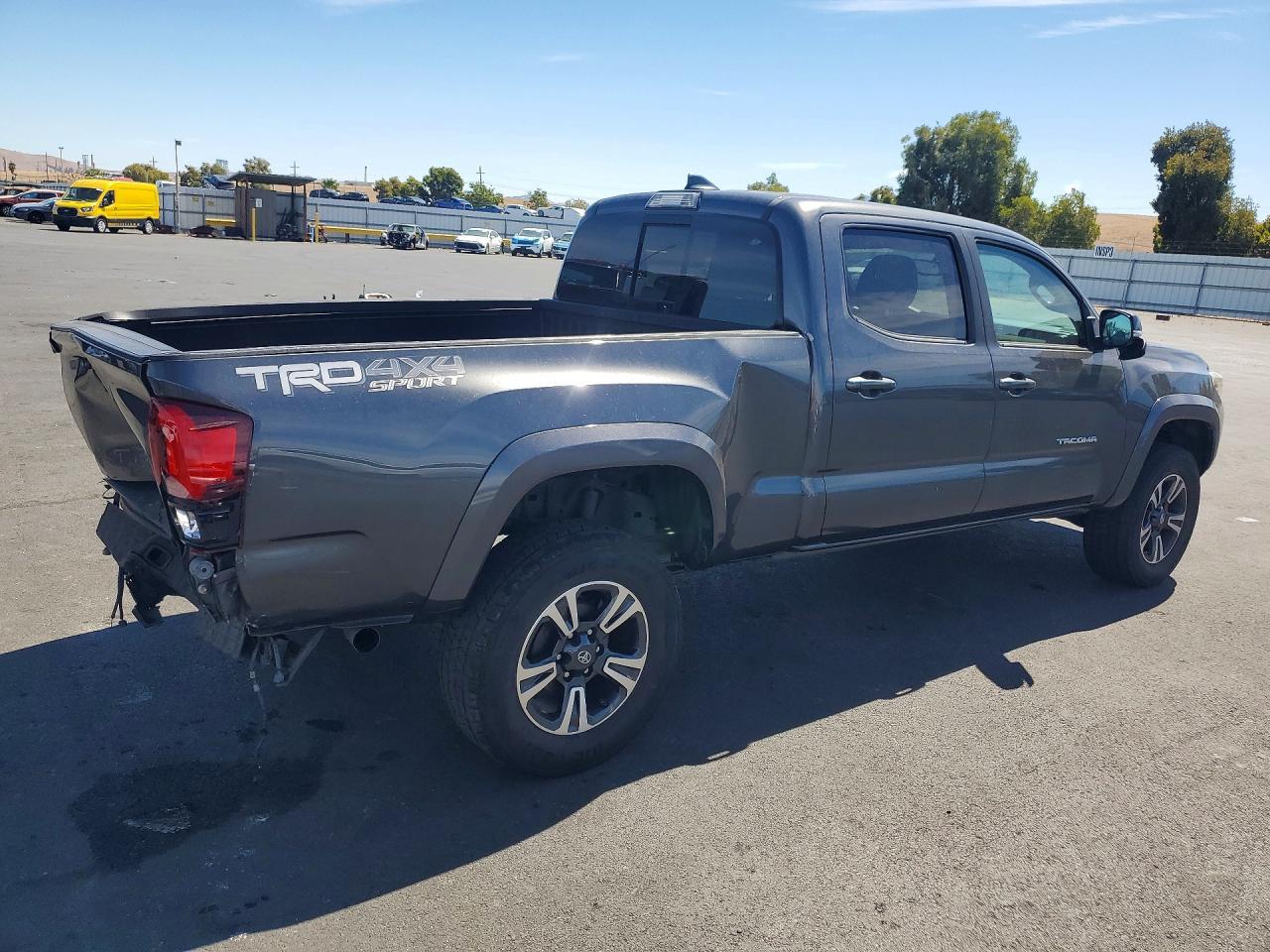 2018 Toyota Tacoma Trd Sport - Фото 3
