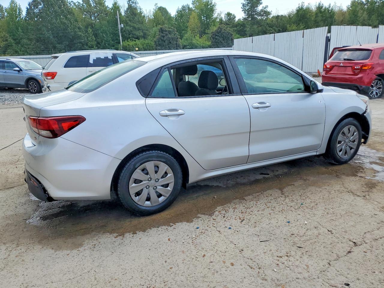 2019 Kia Rio S - Image 3