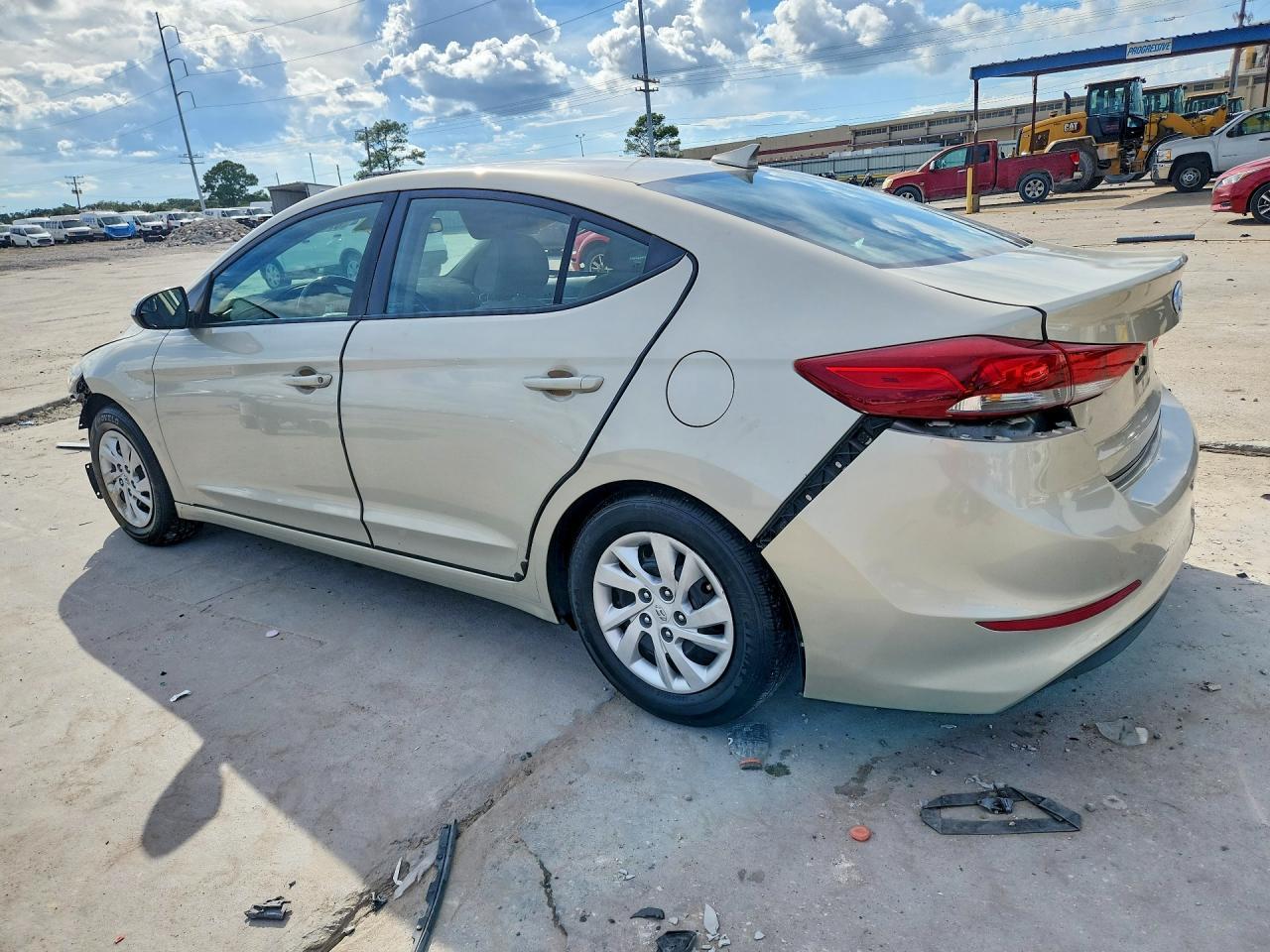2017 Hyundai Elantra Se - Image 2