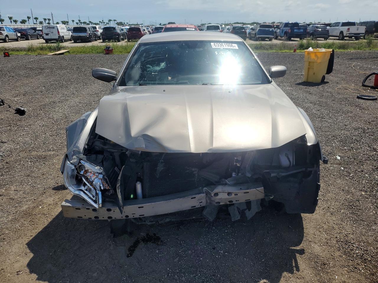 2014 Chrysler 300 - Фото 5