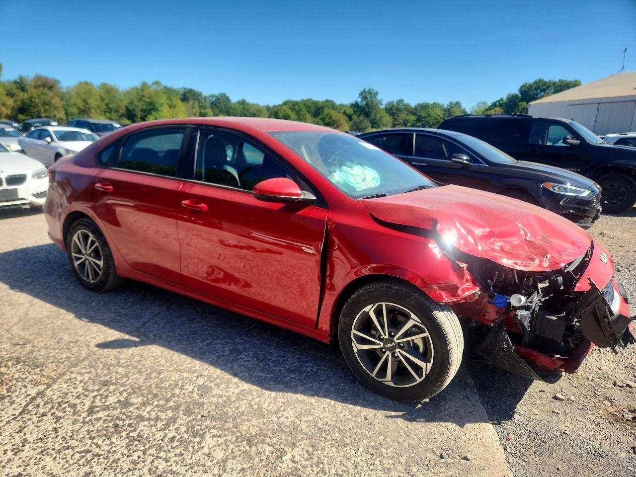 2023 Kia Forte Lxs - Image 4