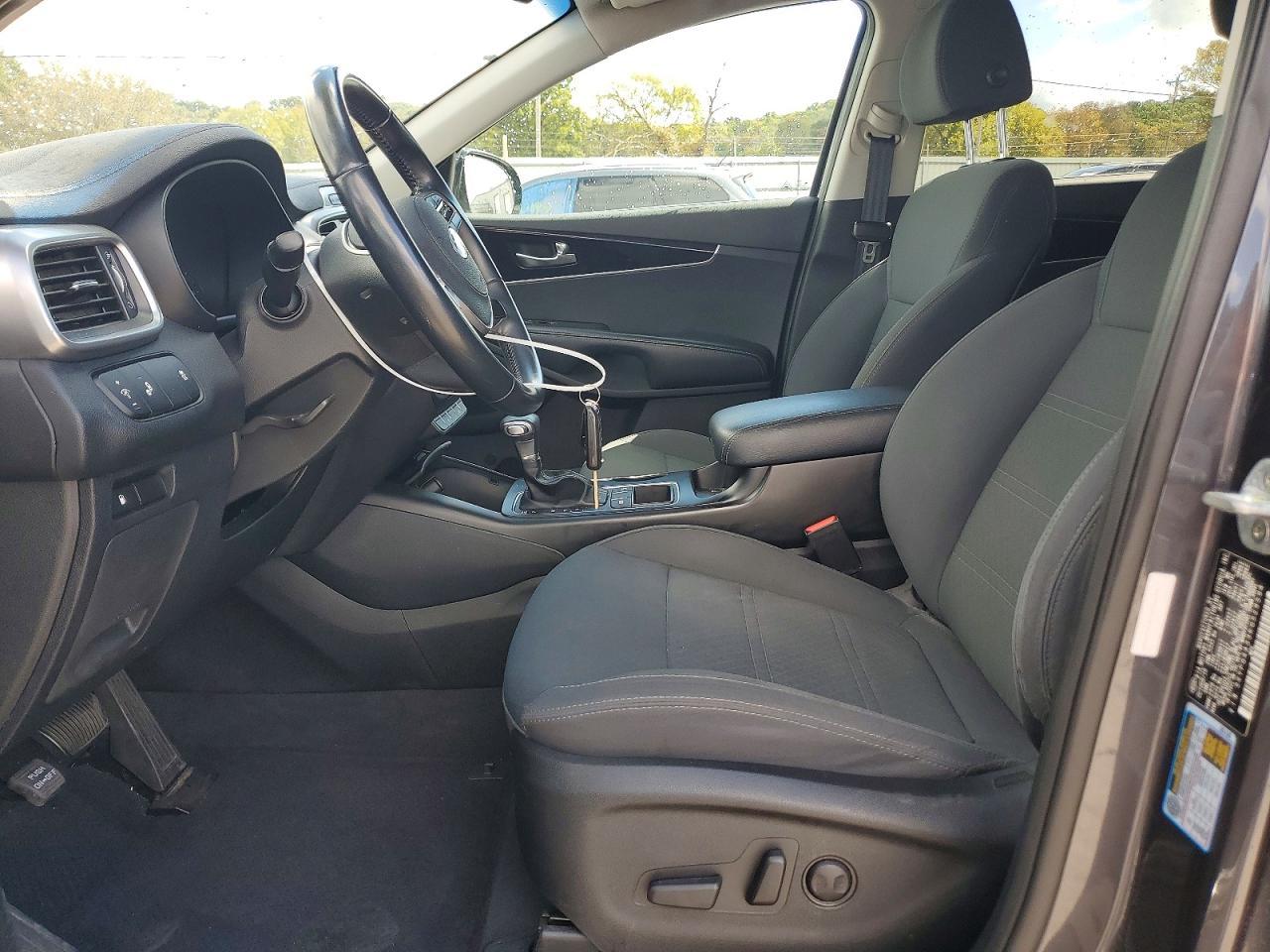 2019 Kia Sorento Lx - Image 7
