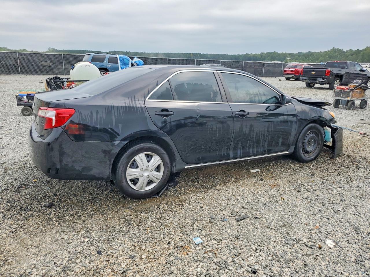 2014 Toyota Camry Le - Image 3
