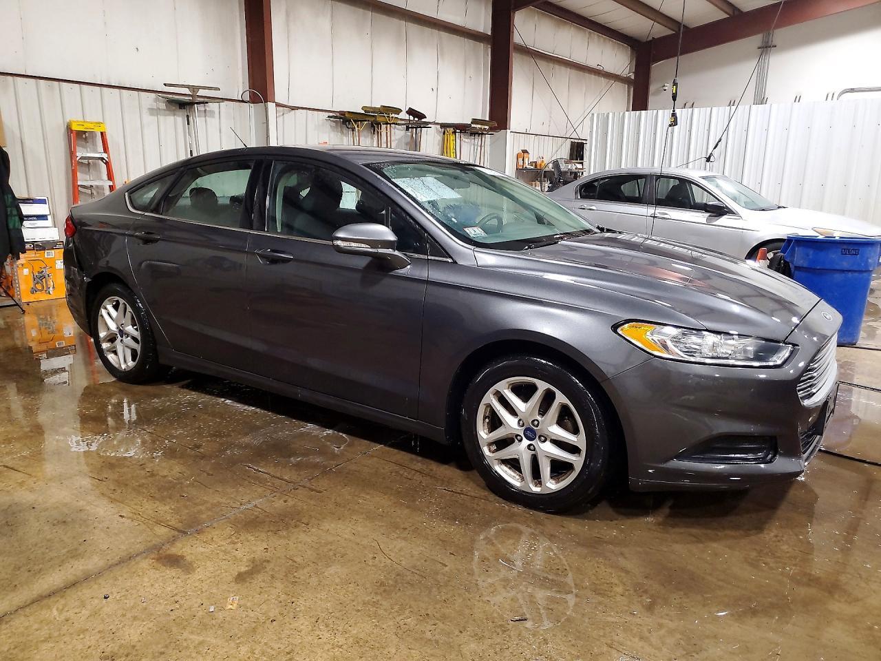 2015 Ford Fusion Se - Фото 4